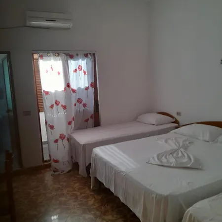 Elsa * Vlorë